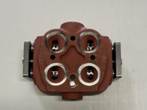 402-0179 (VALVE CHAMBER COMPLETE E0413C 4CYL PUMP #1247235)