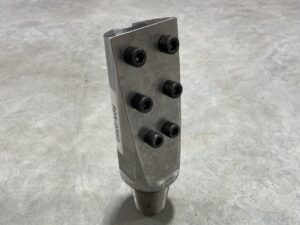 505-0550 (BLADE ADAPTER VERMEER 6 BOLT 1/2-13 W/ 2 3/8 REG PIN 3.25 OD #501-210)