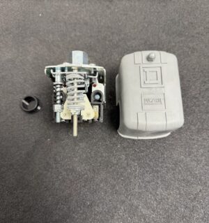 807-0036 (PRESSURE SWITCH SQ-D 40/60)